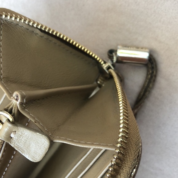 Jimmy Choo - Picture 6 of 17